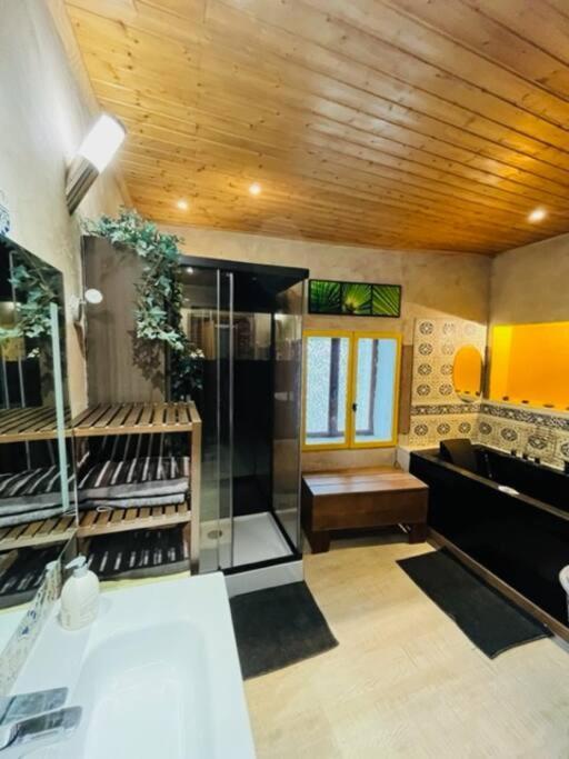 Maison De Village, Jacuzzi, Salle Cinema Valencin Экстерьер фото